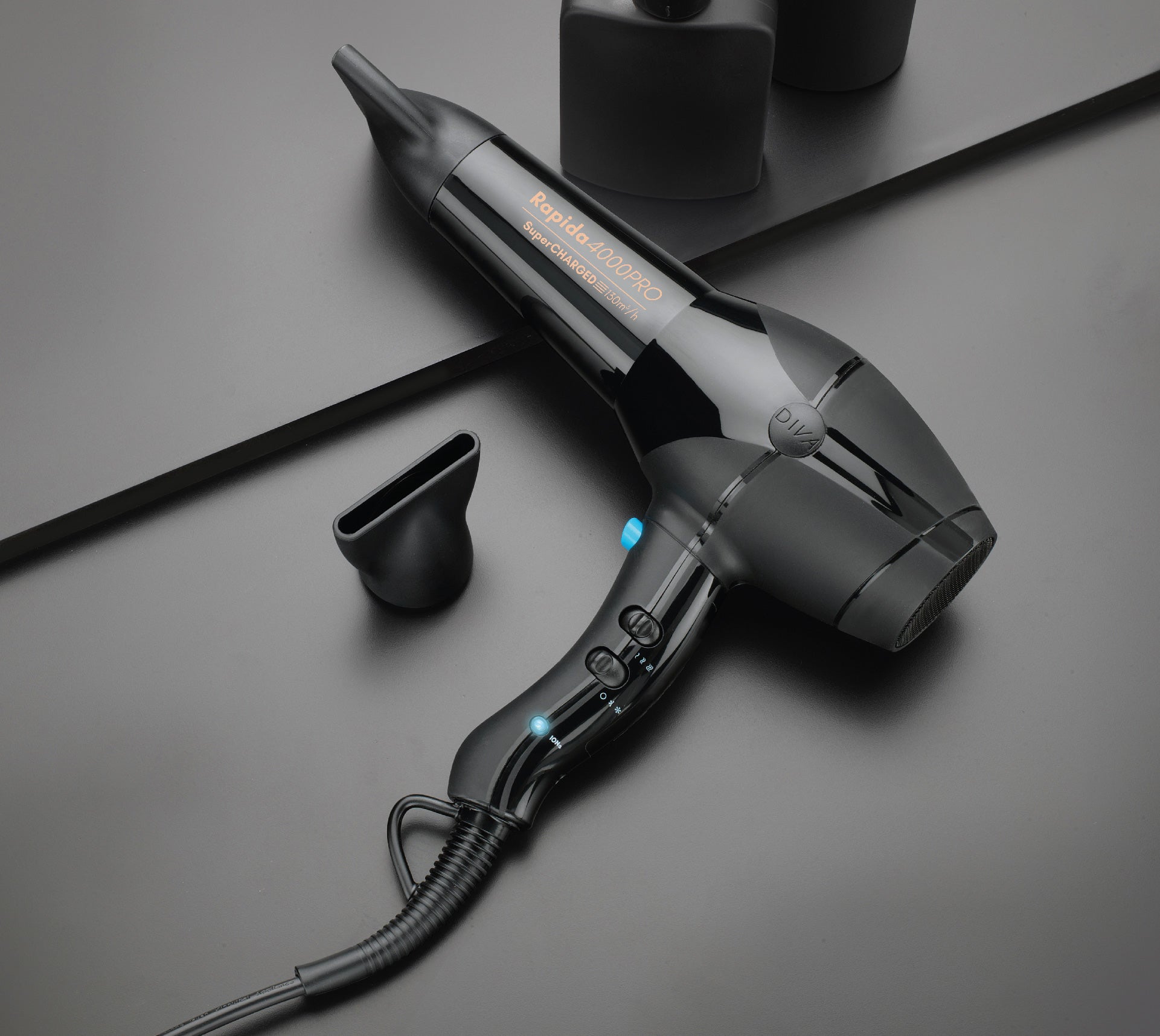 diva-pro-styling-rapida-4000-pro-haartrockner-f-hn image 1