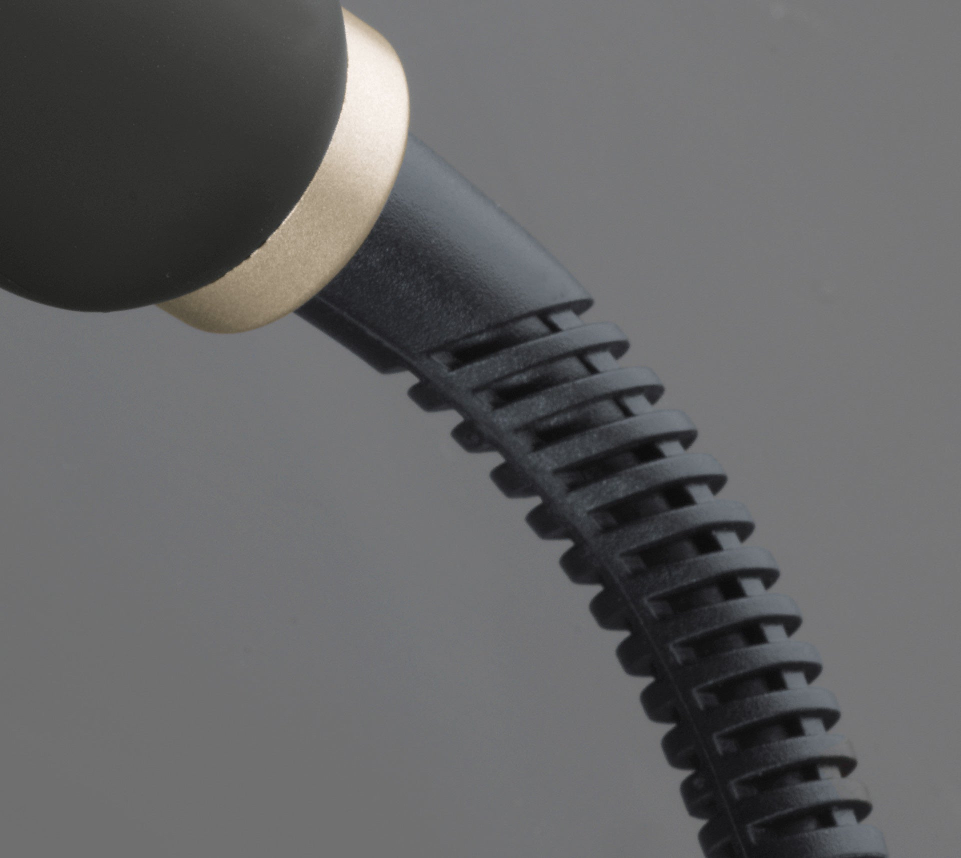 diva-pro-styling-precious-metals-gold-dust-hot-brush-volumen-locken-und-stylingb image 7