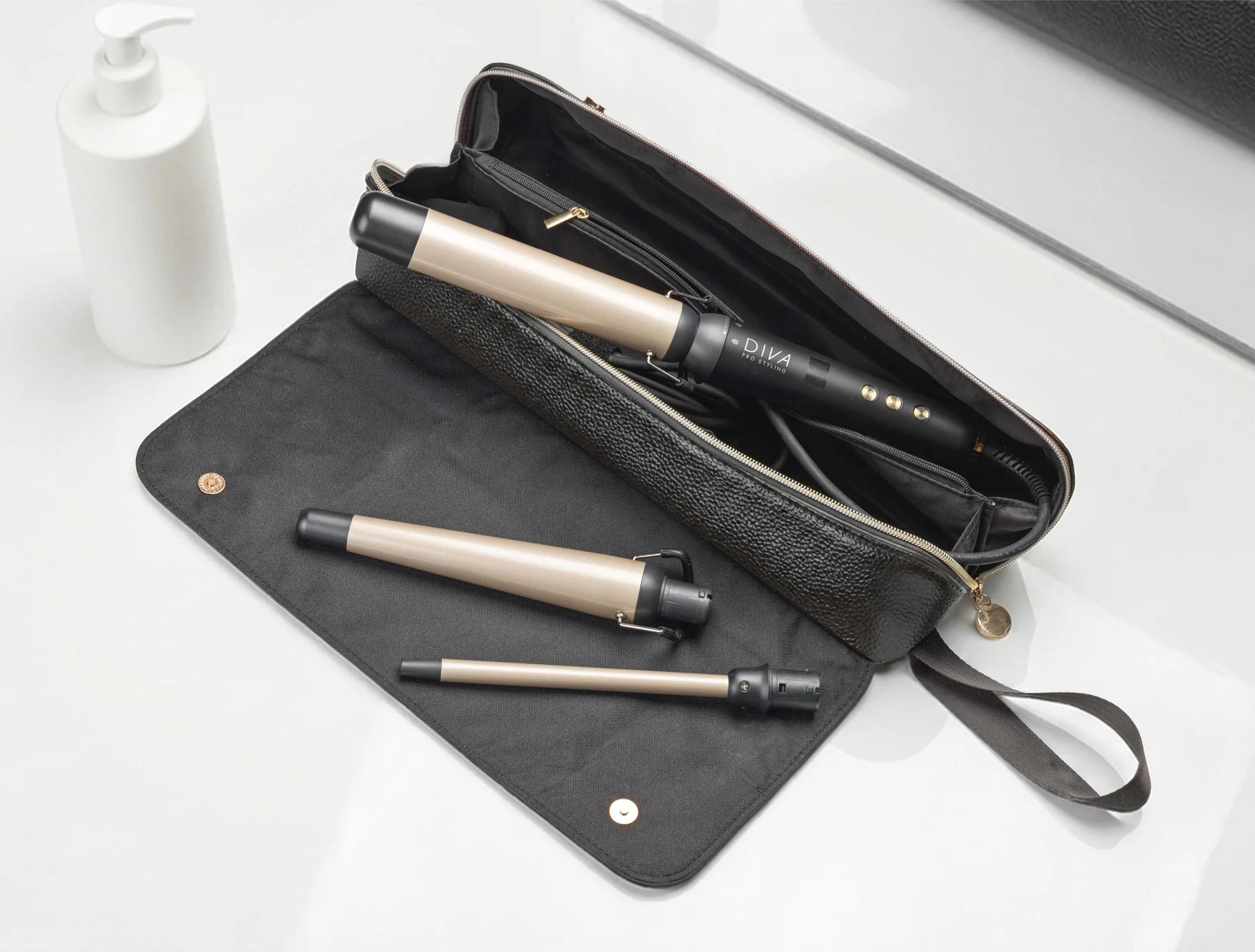 diva-pro-styling-travel-bag-mit-hitzeschutzmatte-styler-tasche-bis-235-c image 3