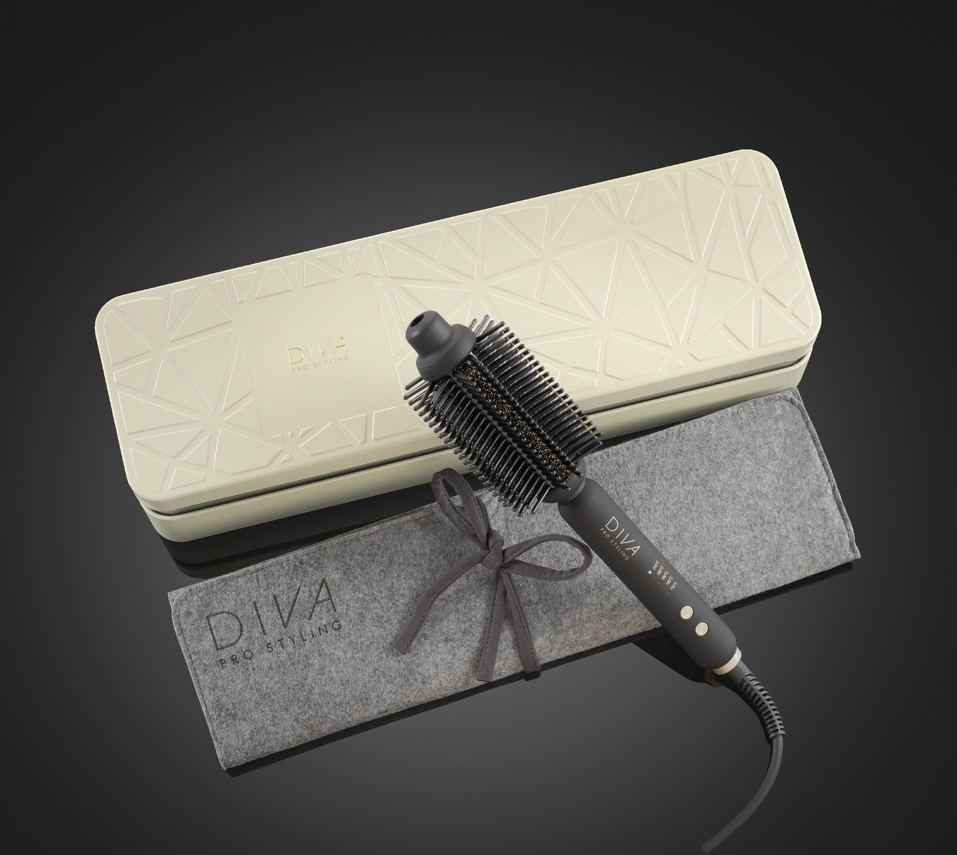 diva-pro-styling-precious-metals-gold-dust-hot-brush-volumen-locken-und-stylingb image 4