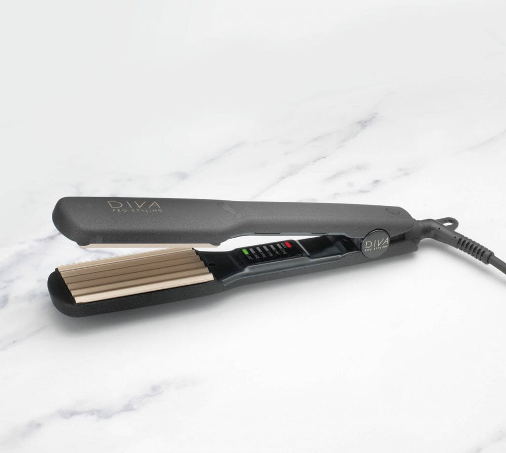 diva-pro-styling-digital-crimper-digitales-kreppeisen-f-r-volumen-im-90s-look image 3