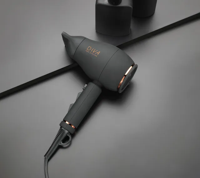 diva-pro-styling-intenso-4000-pro-kompakt-haartrockner-2000-w image 1